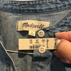 New with tags Madewell Chambray top size S